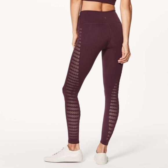 Lululemon Reveal 7/8 Tight Stripes 25" Dark Adobe Burgundy W5AF9S Size 6 - Picture 2 of 6